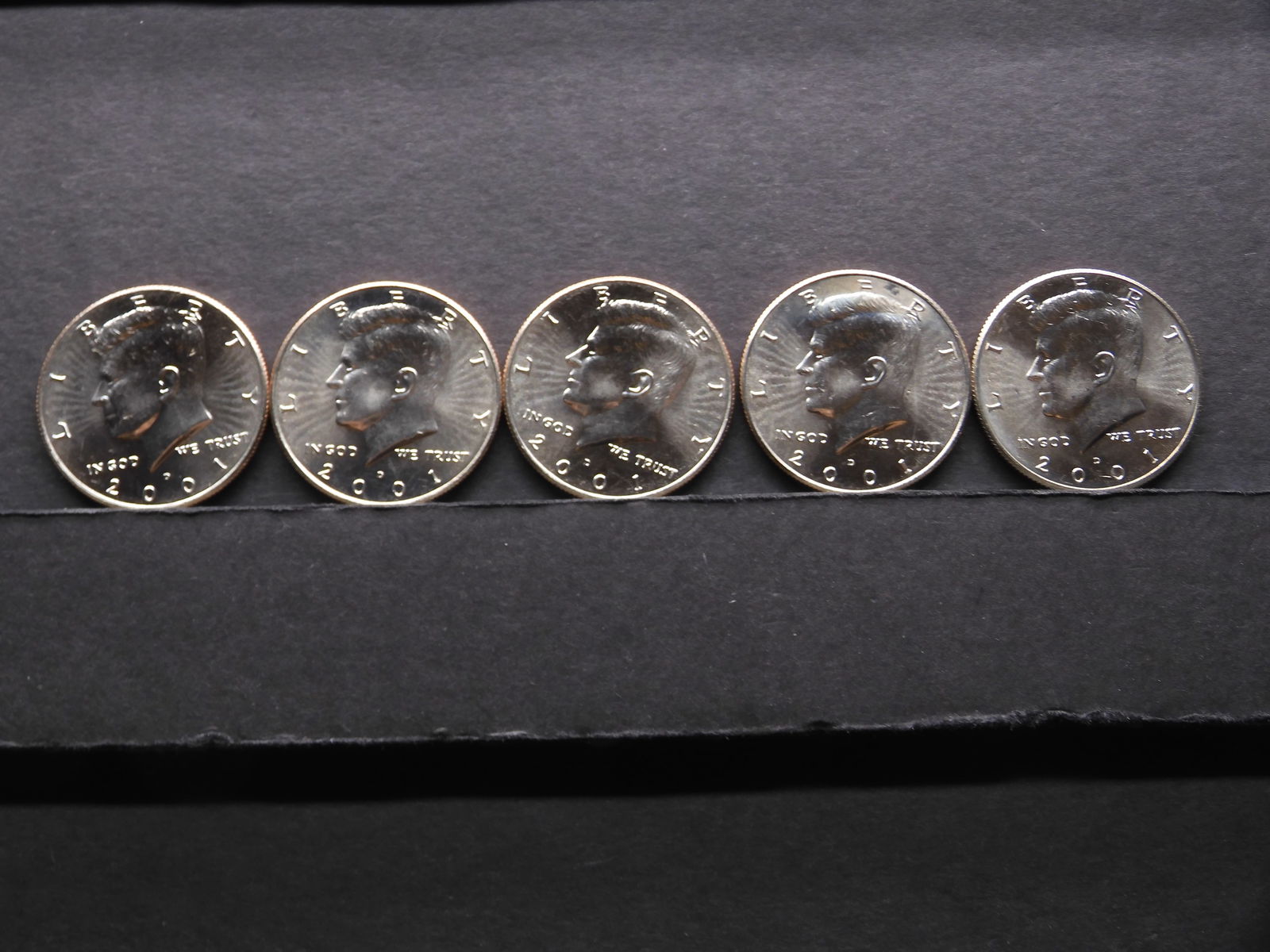 5 2001-D Clad Kennedy Half Dollars Uncirculated From Canvas Mint Bag (1 of 4)