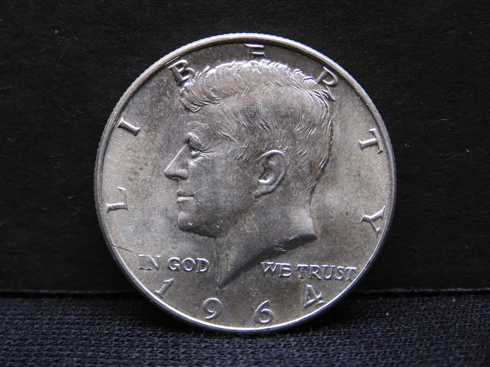 1964-D Kennedy Half Dollar. BU 90% Silver (1 of 2)