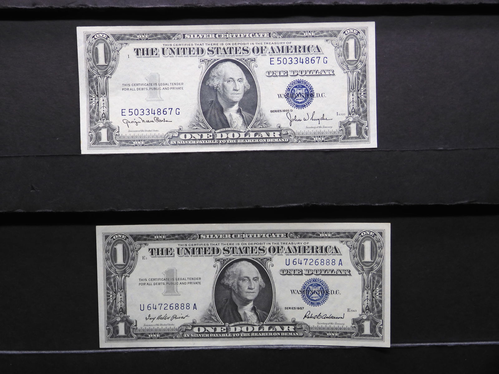 1935-D & 1957 Bright Crisp Uncirculated $1 Blue Seal Silver Certificates.  Portrait Of George (1 of 6)