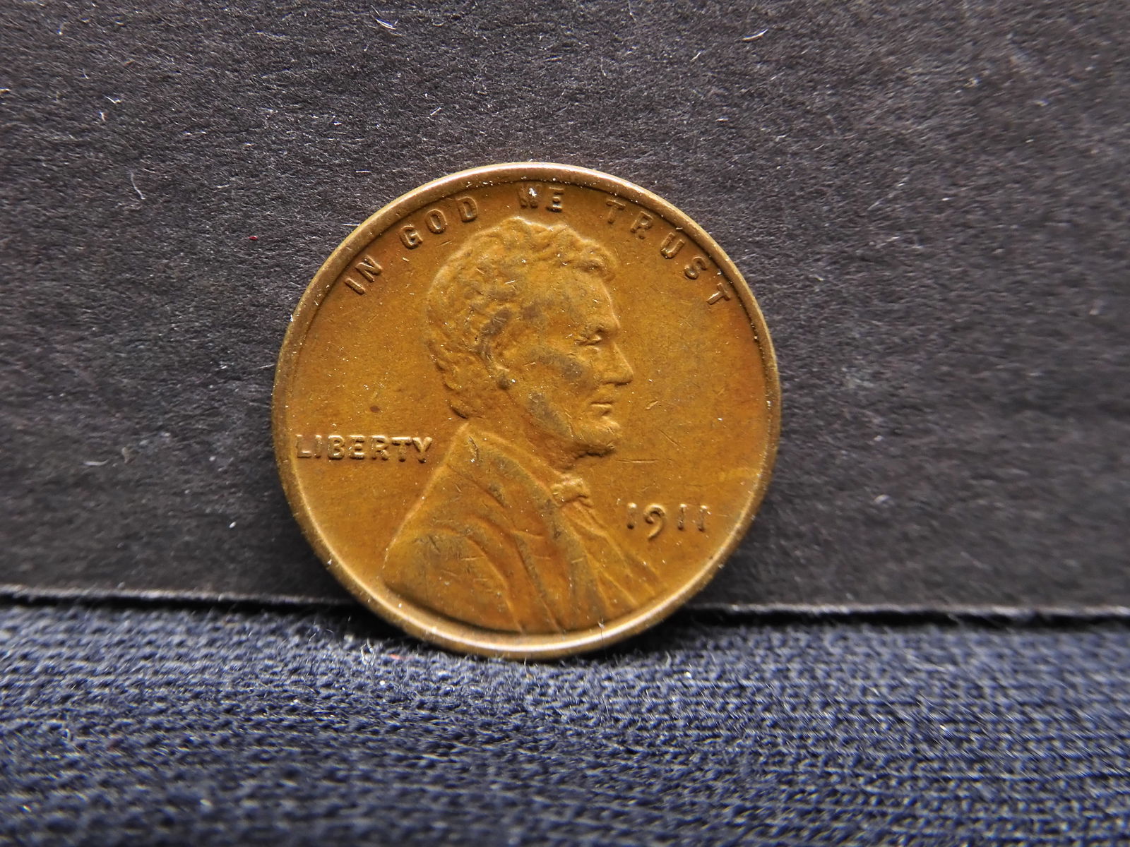 1911 Lincoln Wheat Cent - AU+ (1 of 2)