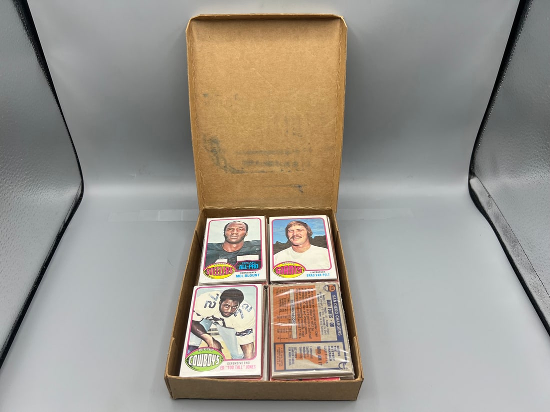 West Corp. Cello Fun Pack Repack Complete 1976 Topps Football 20 Pack Box W/ Many Stars - Ed Too (1 of 7)