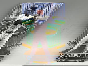 1999 Stadium Club Triumvirate Ken Griffey Jr. Luminous Die Cut Insert #T3B