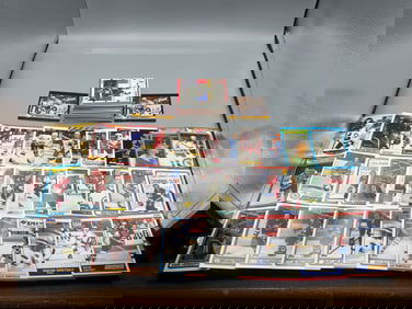 Lot of 135 - Assorted Hockey cards - Including Gretzky/Lemieux/Brodeur RC/Lidstrom/Borque/Other