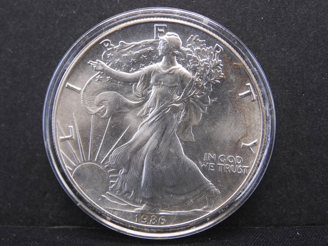 1986 American Silver Eagle Key Date, First Year, One Troy Ounce .999 Fine Silver $1 (1 of 2)