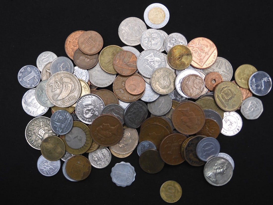 1 Pound World Coins (Many Proof/Unc-About 100 Coins) Unsearched! (1 of 4)