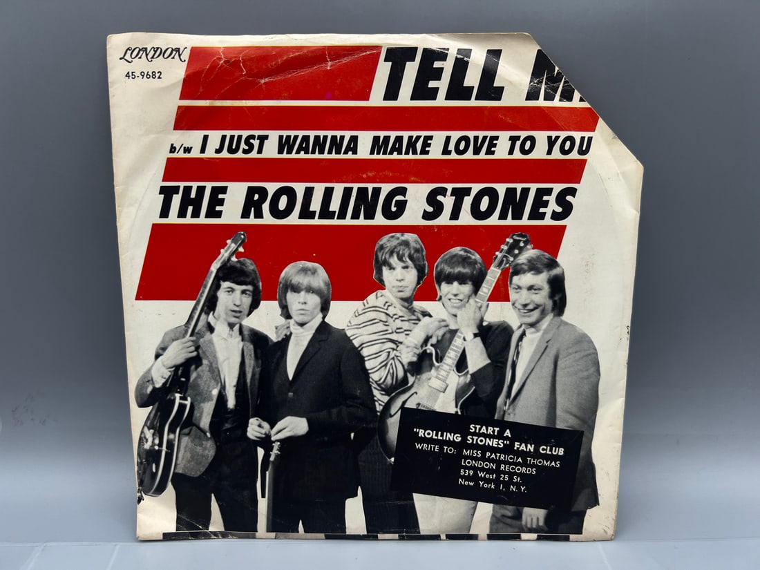 The Rolling Stones 45rpm - 7-inch with picture sleeve: Tell Me/I Just Wanna Make Love to You (1964),: The Rolling Stones 45rpm - 7-inch with picture sleeve: Tell Me/I Just Wanna Make Love to You (1964), picture sleeve has clipped corner and shows some wear, vinyl is in very nice shape