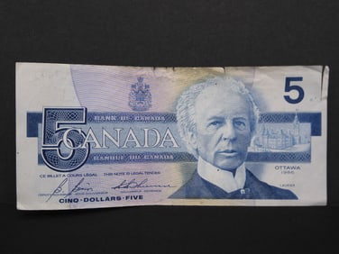 1986 (Ottawa) Canada $5 Dollar Note