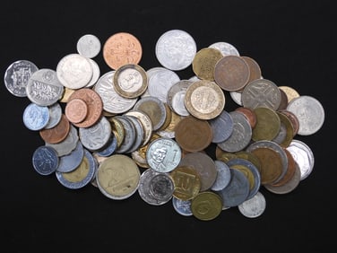 1 Pound World Coins (Many Proof/Unc-About 100 Coins) Unsearched!