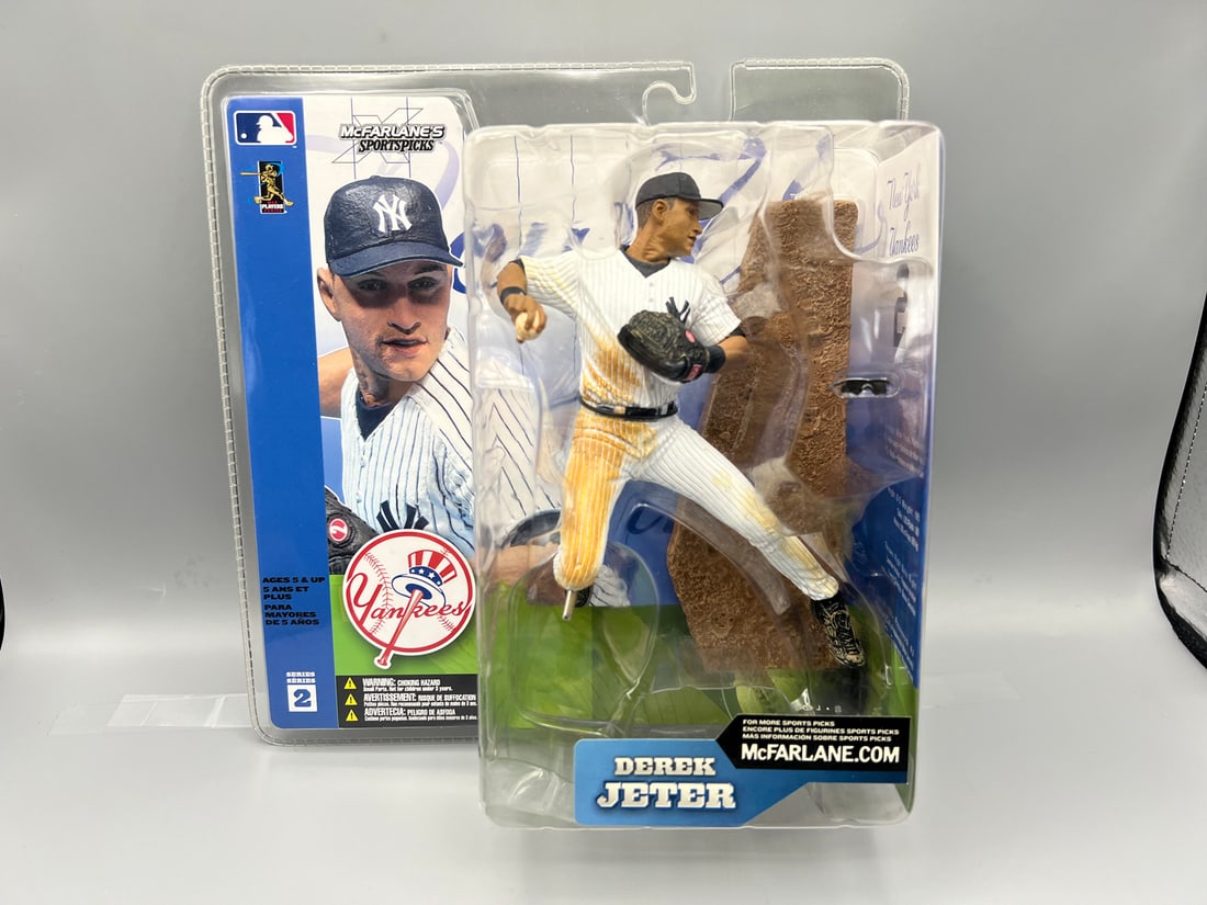 2002 McFarlane SportsPicks Series 2 Derek Jeter Pinstripe (1 of 2)