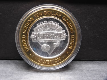 Limited Edition .999 FINE SILVER CENTER Silverton Casino $10 Gaming Token