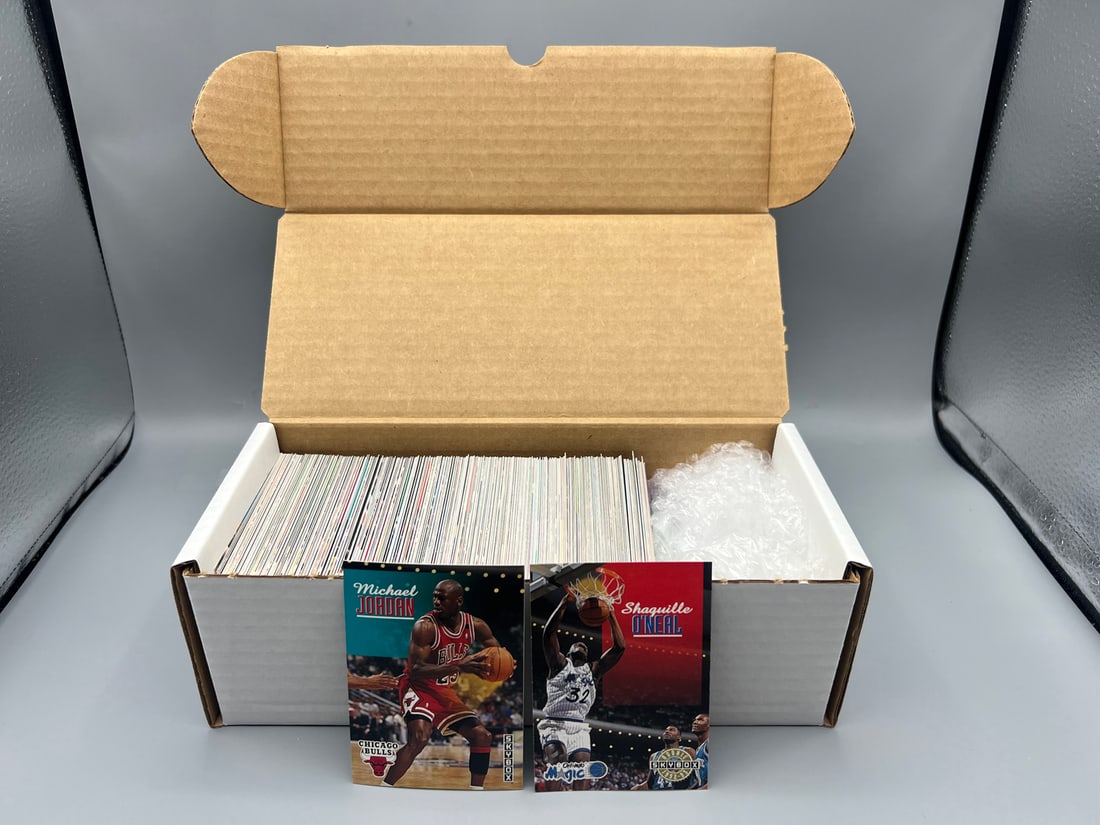 1992-93 Skybox Basketball Complete Set W/ Shaquille O'Neal RC  - Series 1 and Series 2 (1 of 3)