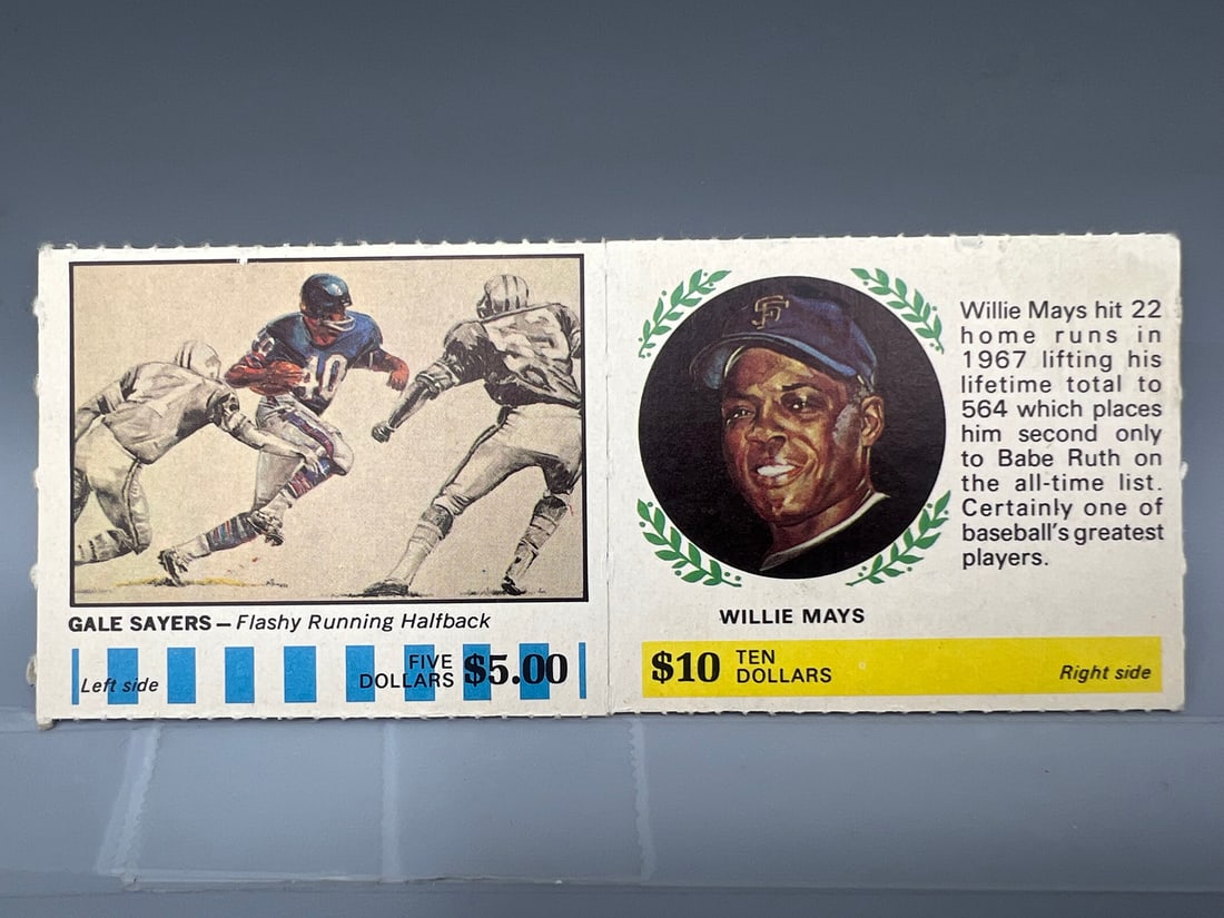 1968 American Oil Gale Sayers/Willie Mays Full Panel: 1968 American Oil Gale Sayers/Willie Mays Full Panel