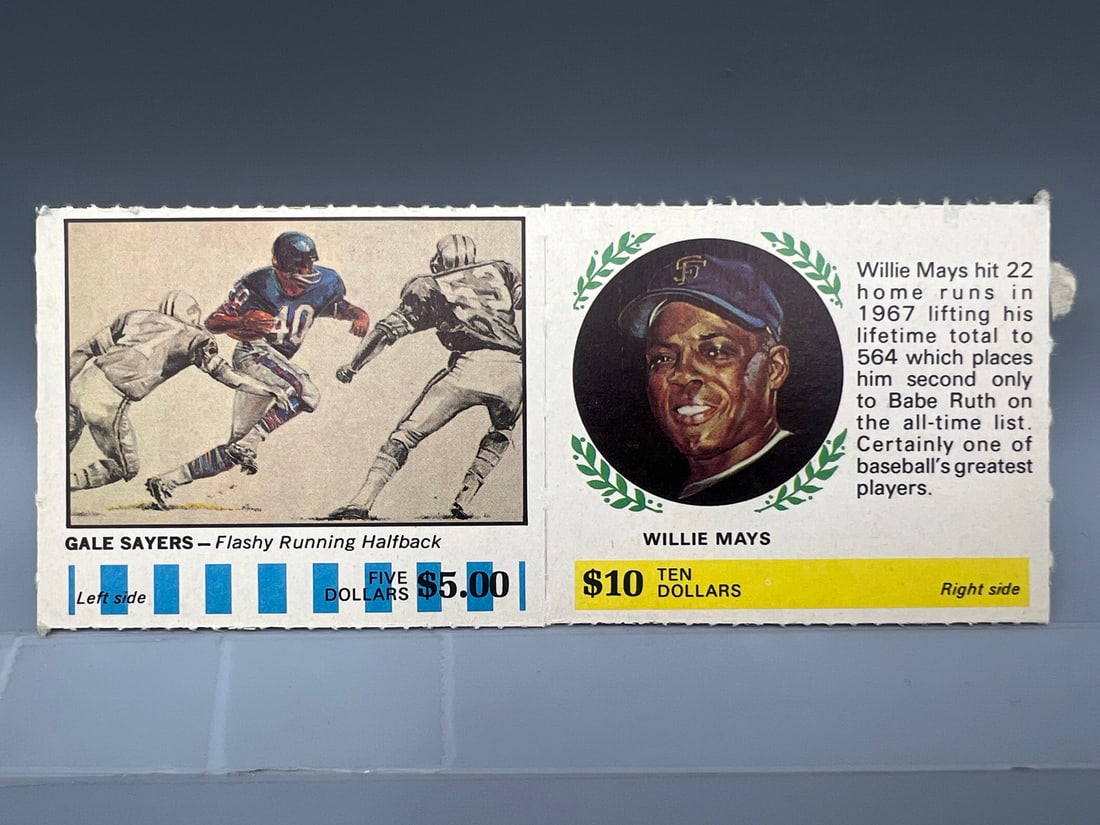 1968 American Oil Gale Sayers/Willie Mays Full Panel: 1968 American Oil Gale Sayers/Willie Mays Full Panel