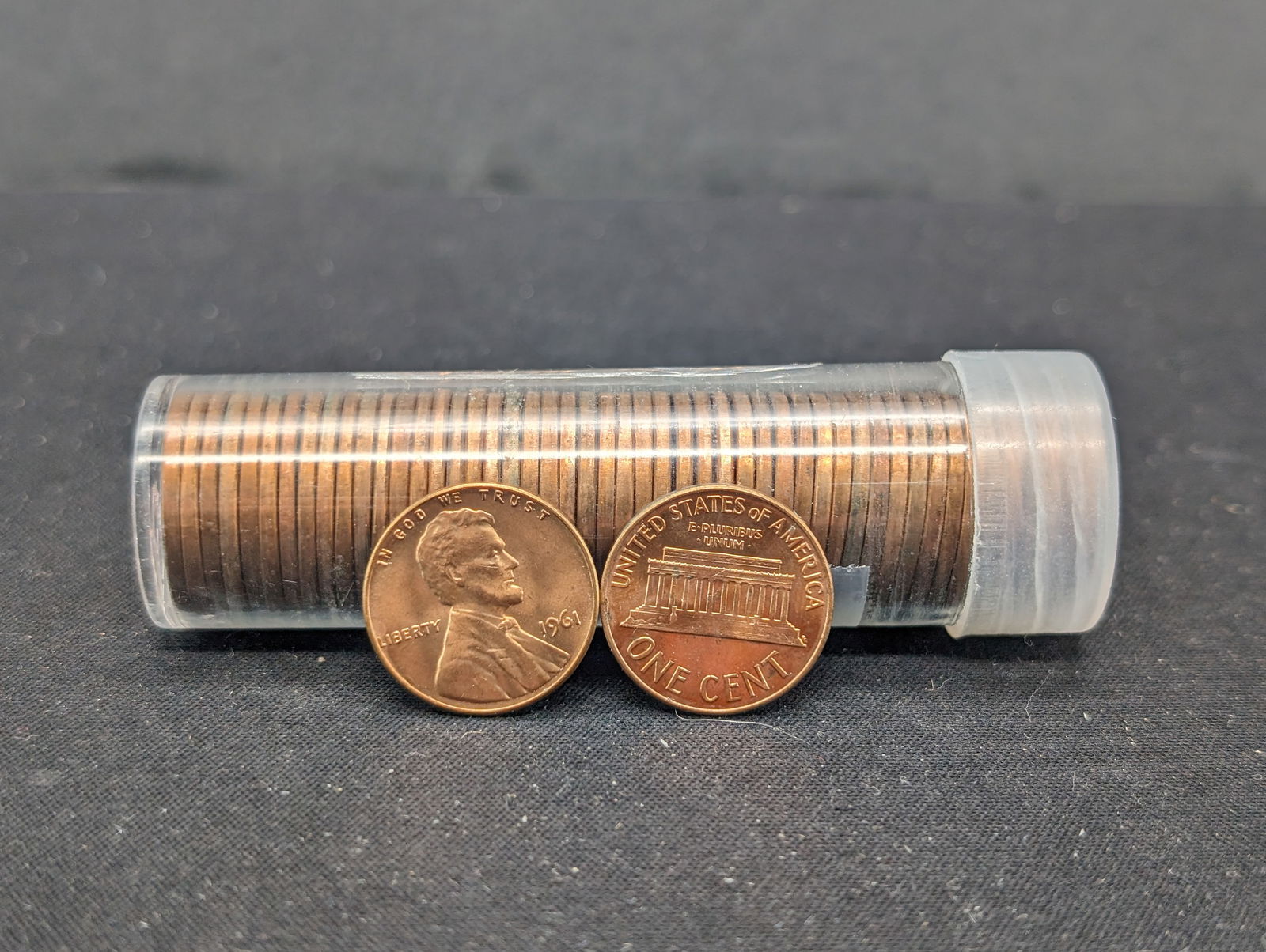 Tube of 1961 Red BU Copper Lincoln Memorial Cents (1 of 2)