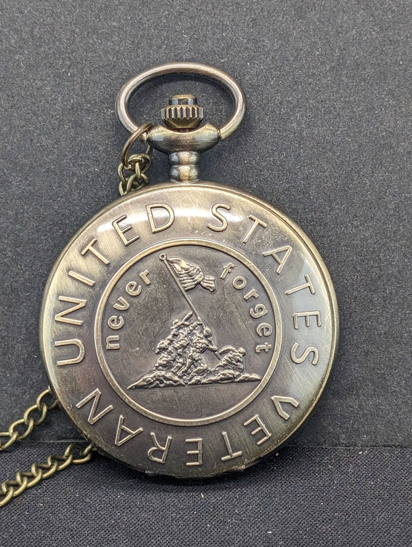 US Veterans Pocket Watch w/Chain. Working (1 of 3)