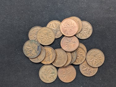 19 Mixed Date Canadian Small Cents