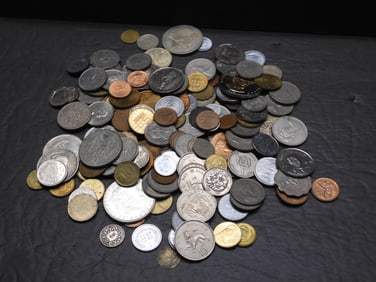 Assortment Of Foreign Coins From Many Different Countries.  Coins Weigh 2 Pounds.