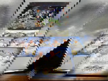 Lot of Assorted New York Yankees Memorabilia Items W/ 11 Medallions For Albums