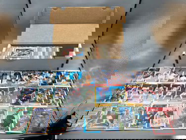 Lot of 500 - Random 1980's and 1990's Baseball Stars and HOF