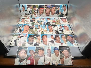 1964 Topps Giants Baseball 41 Card Partial Set W/ Many Stars - Killebrew, Kaline, Fox, Spahn