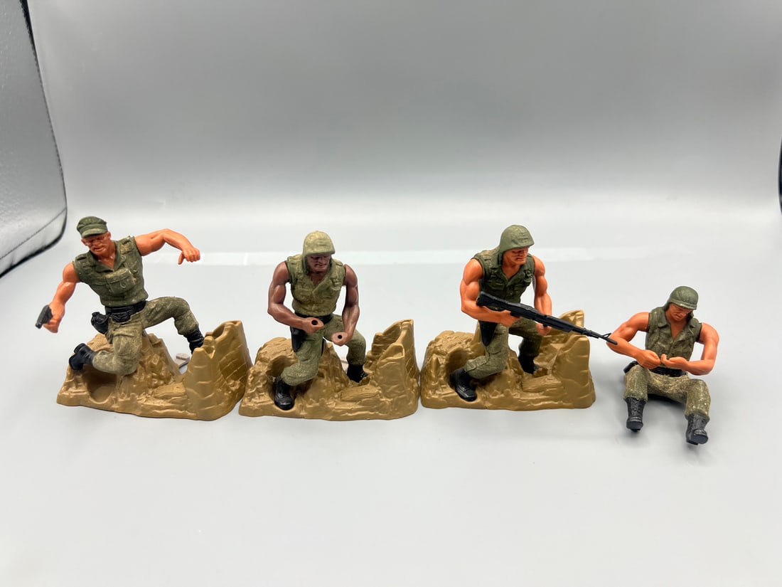 1975-76 Mattel Heroes In Action Figure Lot of 4: 1975-76 Mattel Heroes In Action Figure Lot of 4