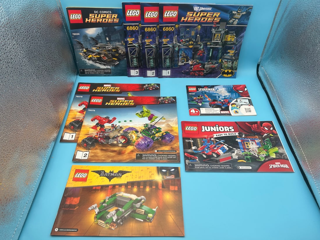 Lego Manuals Lot of 9 - DC & Marvel Super Heroes: Lego Manuals Lot of 9 - DC & Marvel Super Heroes