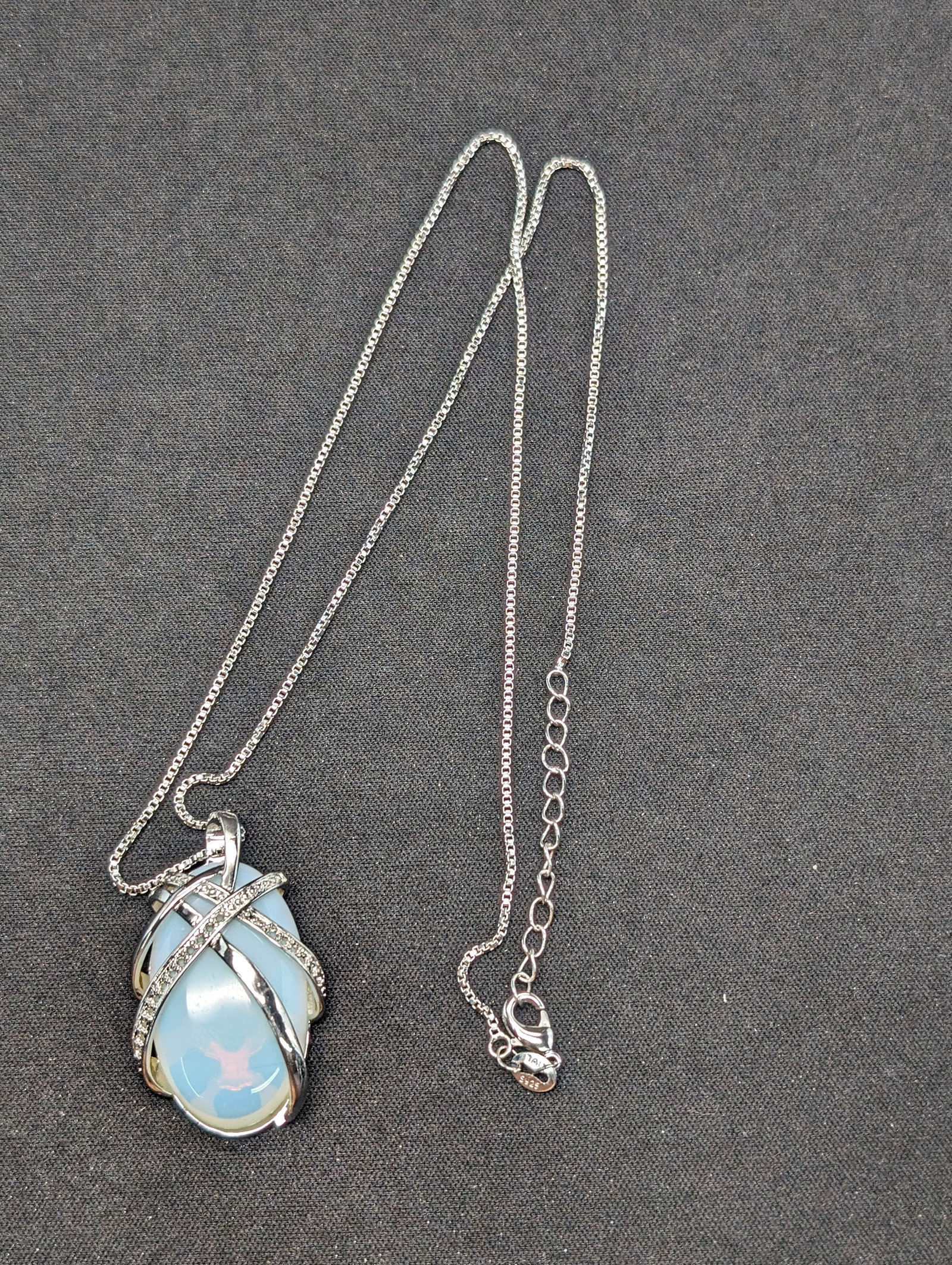 Opal Gemstone w/ Sterling Chain Necklace: Opal Gemstone w/ Sterling Chain Necklace
