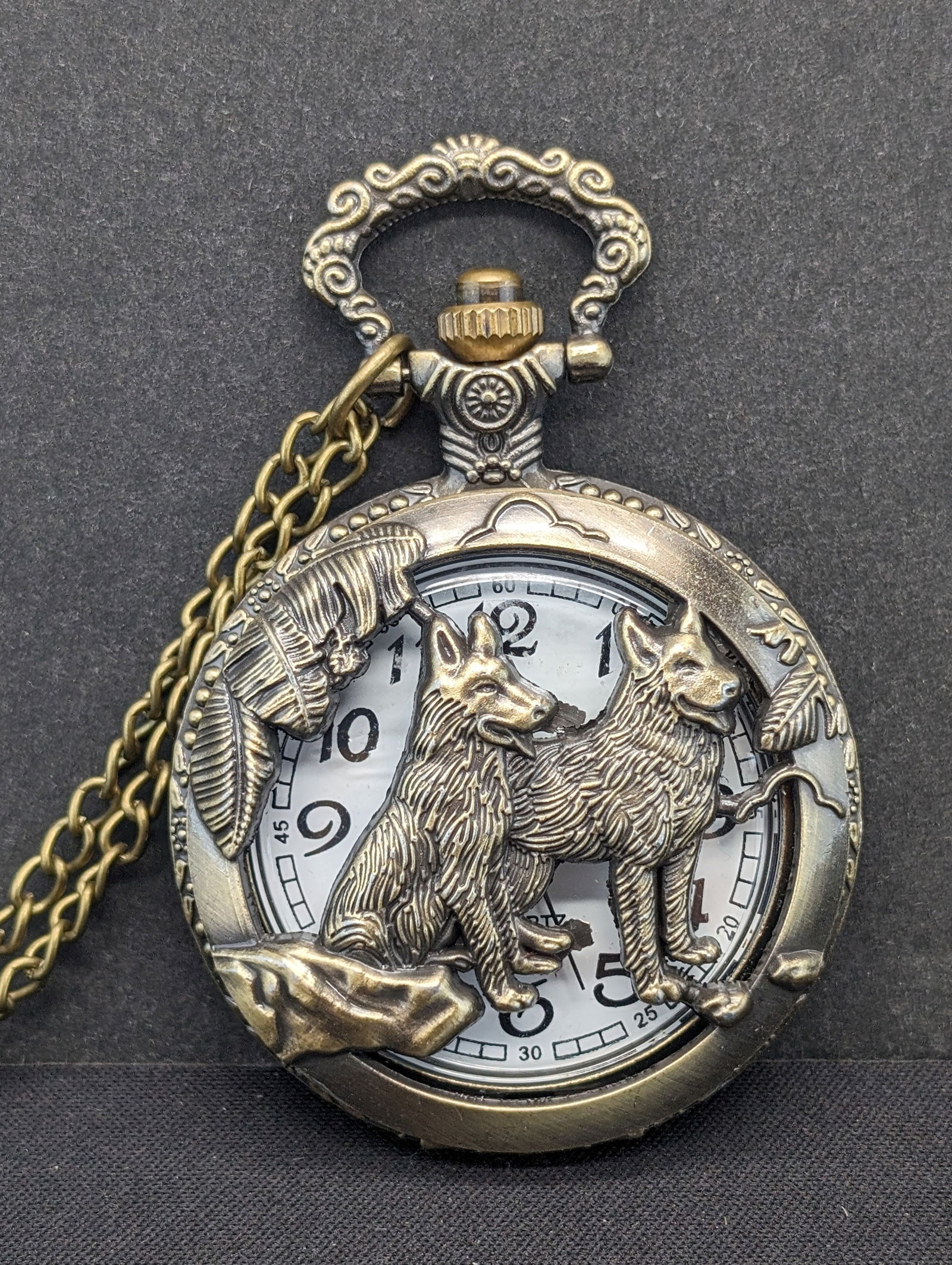 Quartz Pocket Watch, New Battery, Runs And Keeps Time: Quartz Pocket Watch, New Battery, Runs And Keeps Time