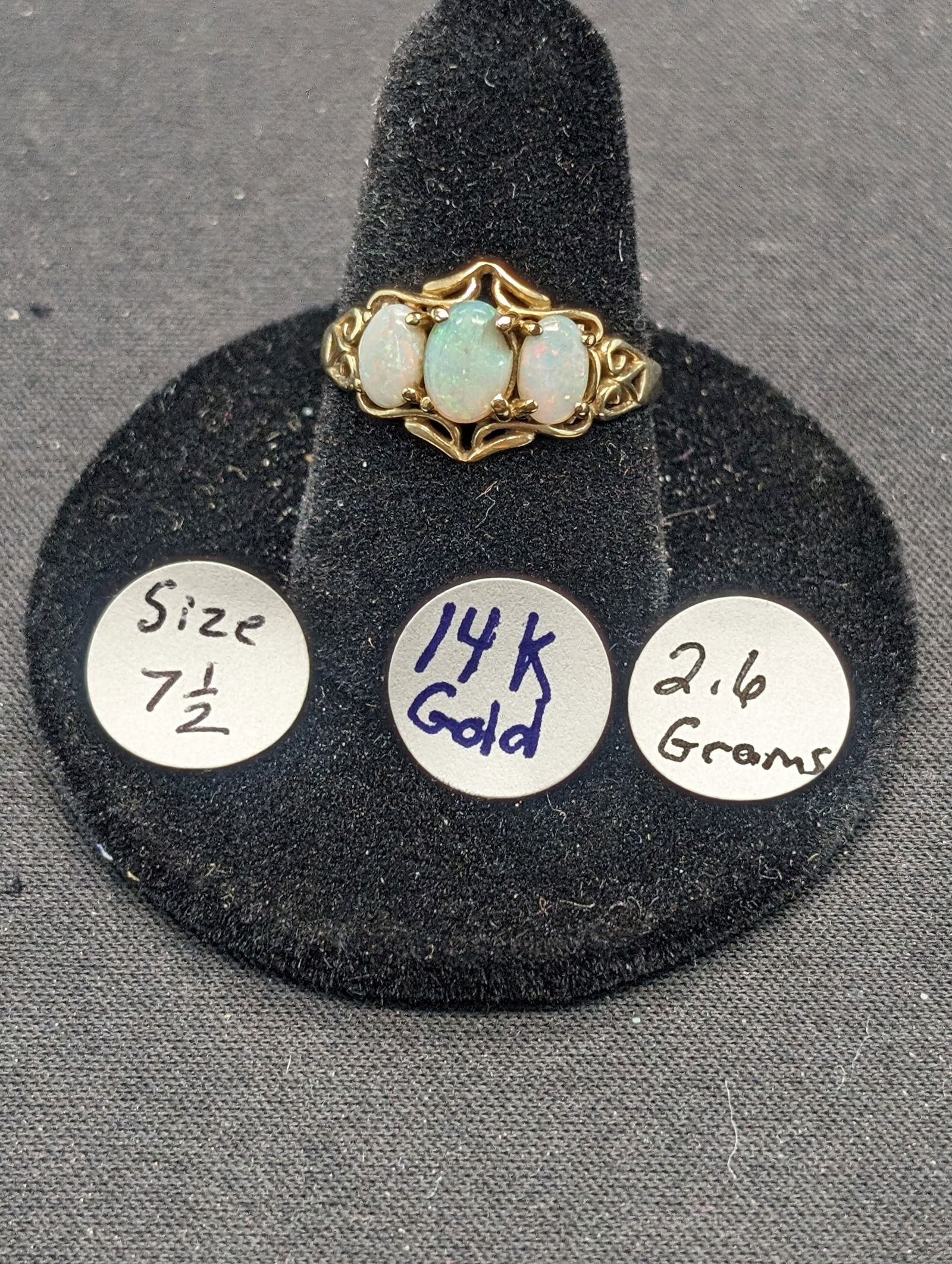 14 kt Gold Ring w/ Opal Gemstones  Size 7-1/2   2.6 Grams (1 of 4)