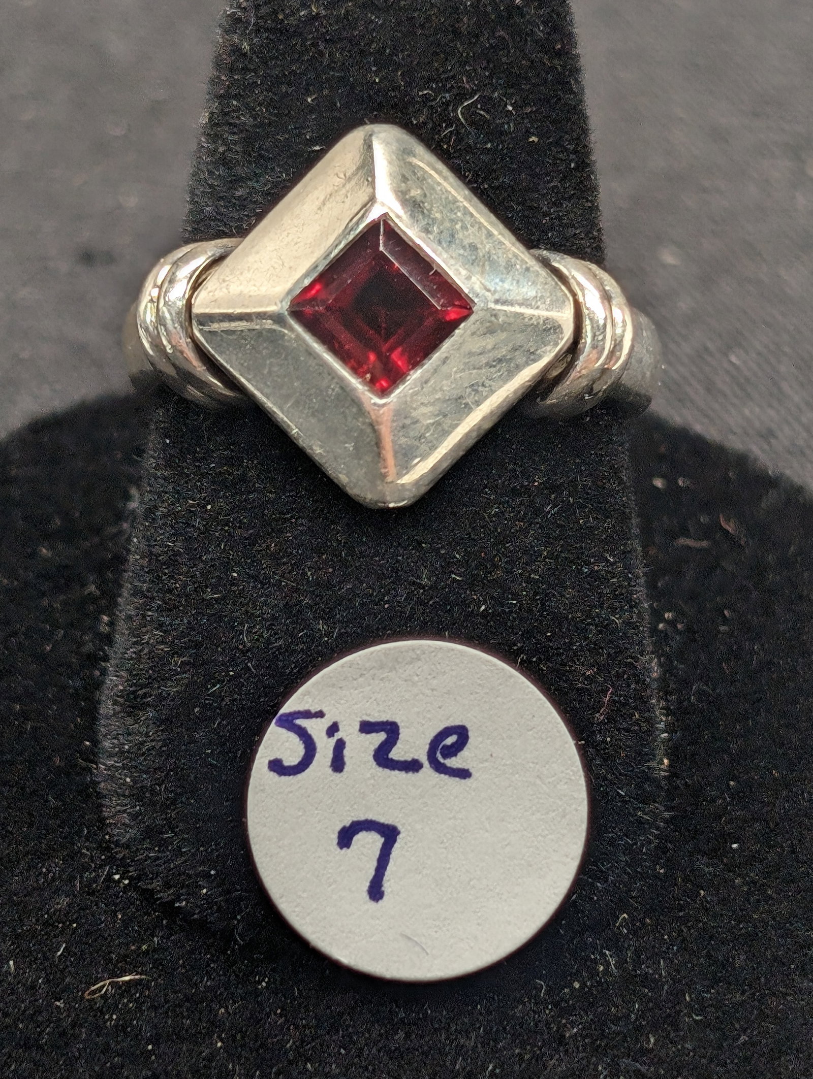 Sterling Ring w/ Ruby Gemstone Size 7: Sterling Ring w/ Ruby Gemstone Size 7