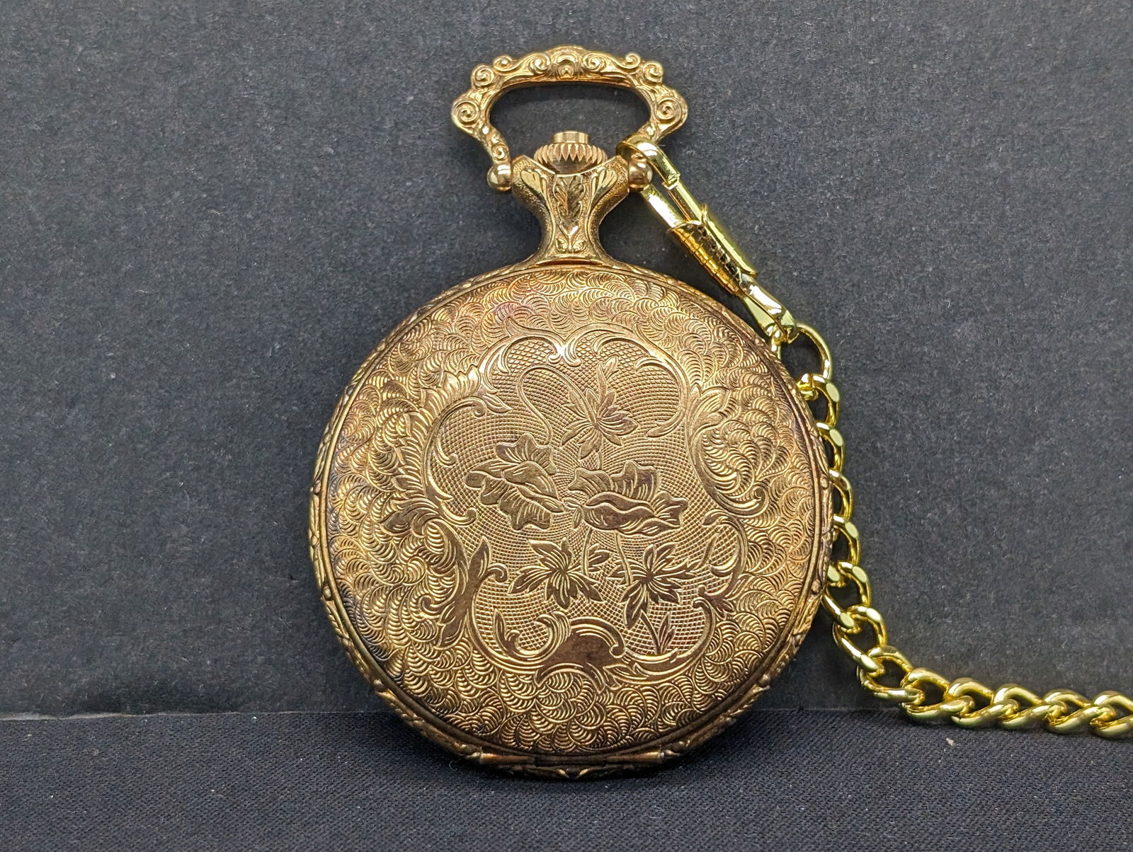 Timex Wind-Up Pocket Watch With Chain, Runs (1 of 3)