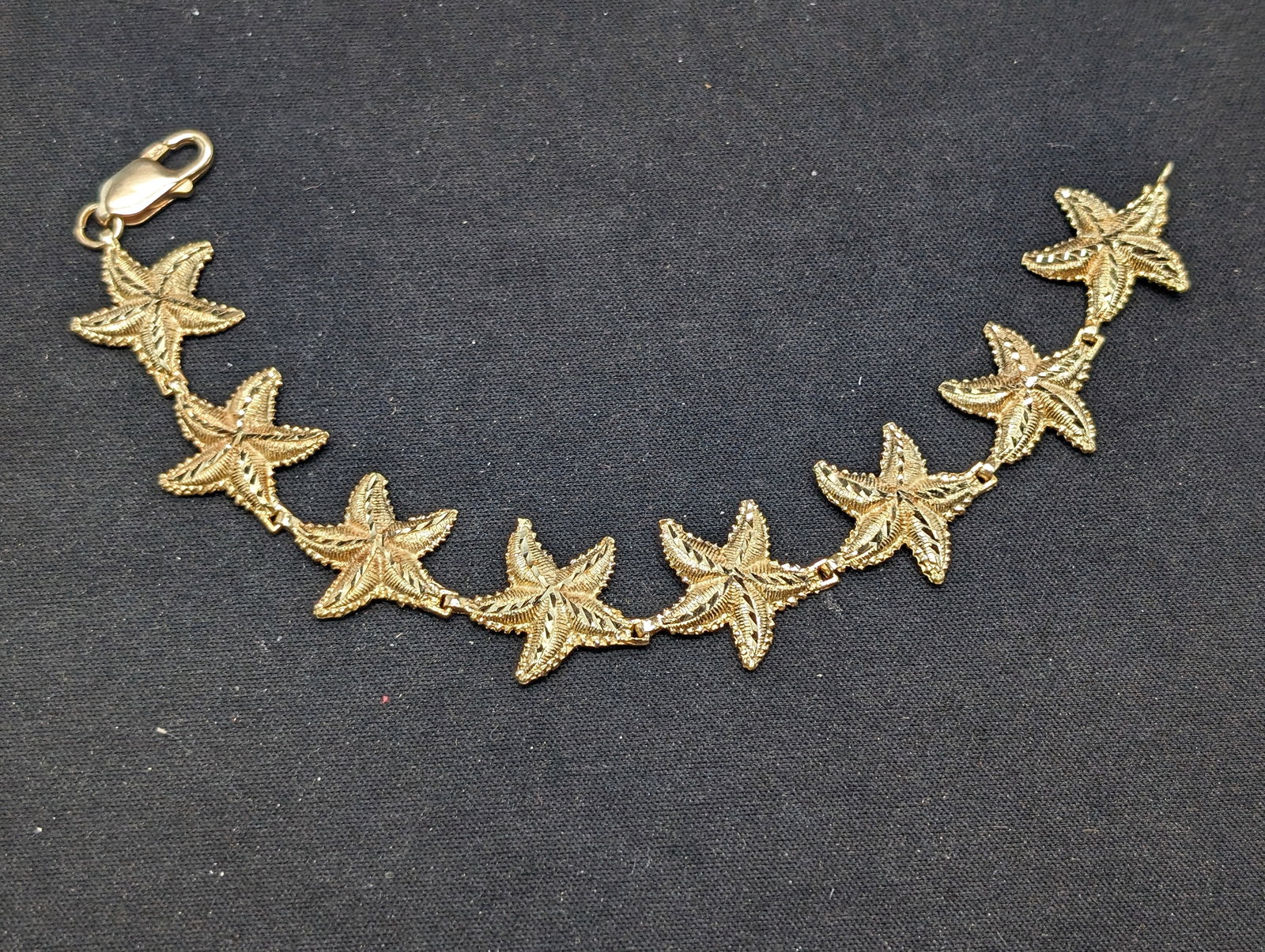 7-1/2 " Starfish Bracelet: 7-1/2 " Starfish Bracelet