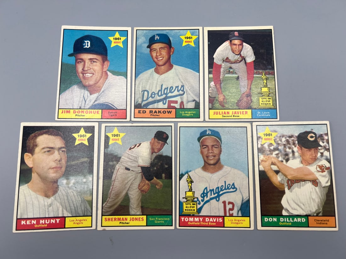 Lot of (7) 1961 Topps Baseball Rookie Cards - Varying Conditions (1 of 2)