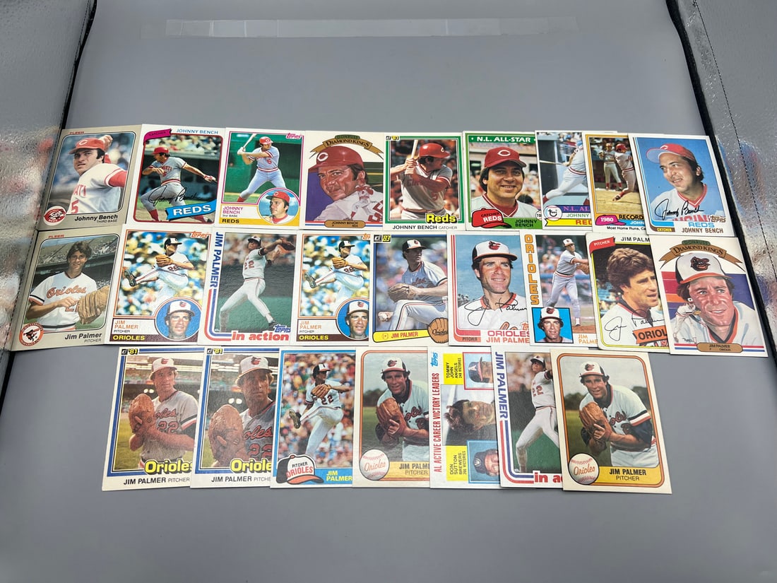 Lot of 24 - Jim Palmer and Johnny Bench: Lot of 24 - Jim Palmer and Johnny Bench