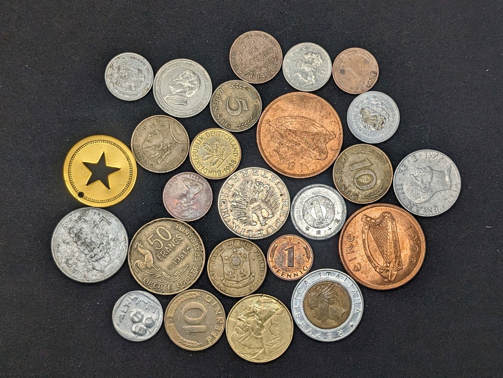 25 Mixed World/Foreign Coins (1 of 4)