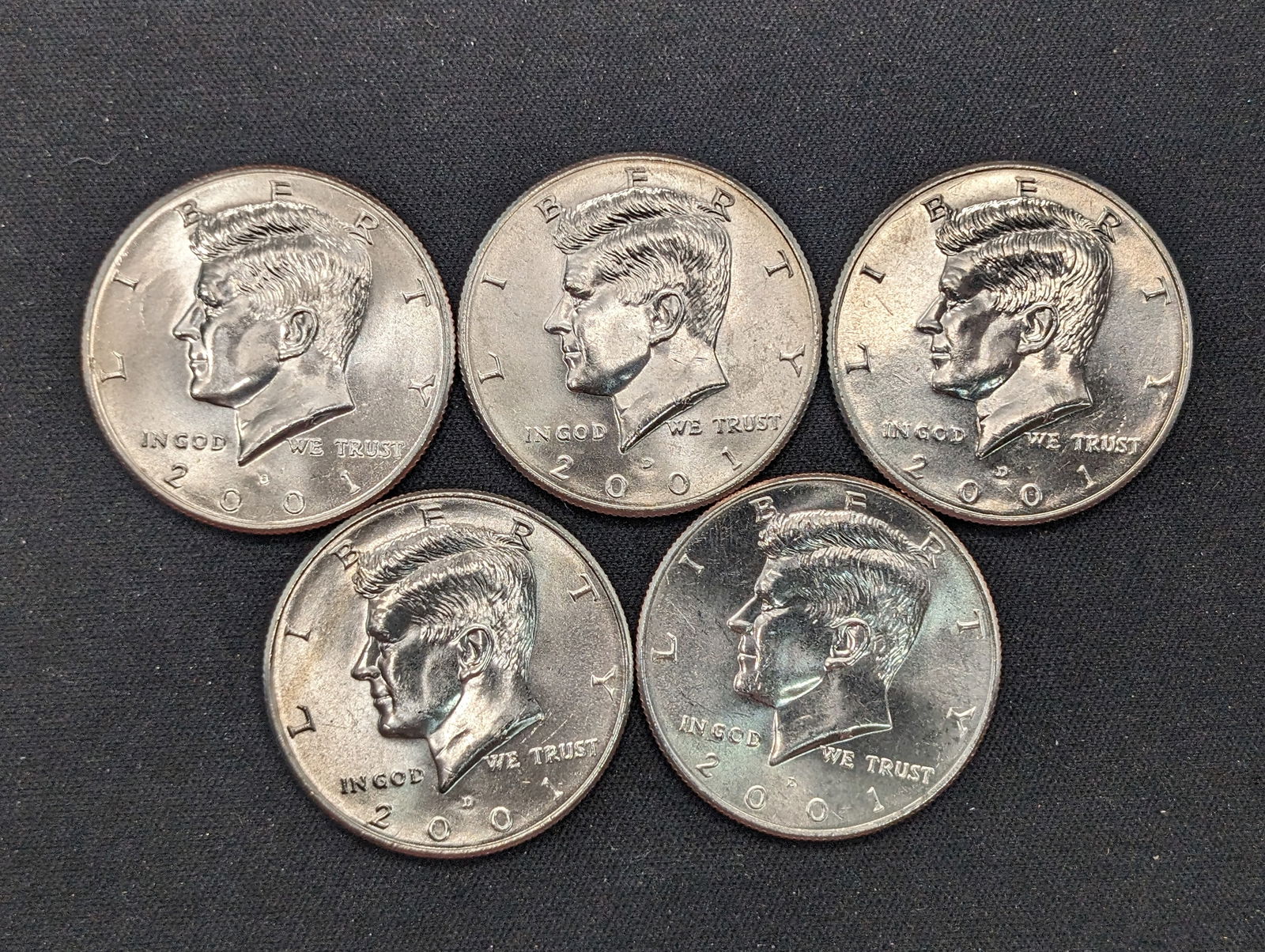 (5) 2001-D Clad Kennedy Half Dollars Uncirculated From Canvas Mint Bag (1 of 2)