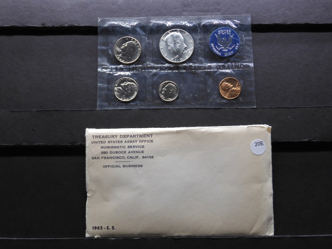 1965 U.S. Special Mint Set- Contains 1965 40% Silver Kennedy Half Dollar (1 of 3)