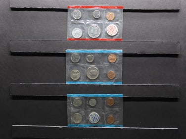 16 UNC Mint Set Coins.  1969P, 1971P, + 1972P