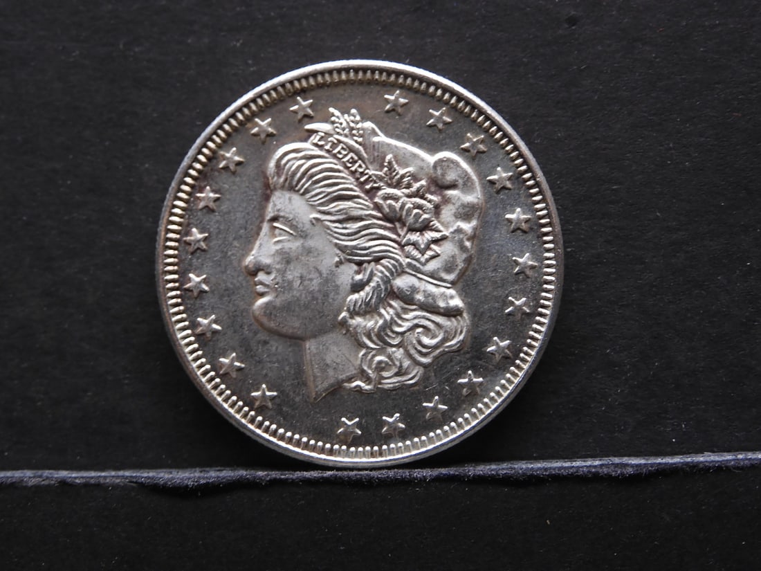One Troy Ounce .999 Fine Silver Round, Morgan Dollar Style (1 of 2)