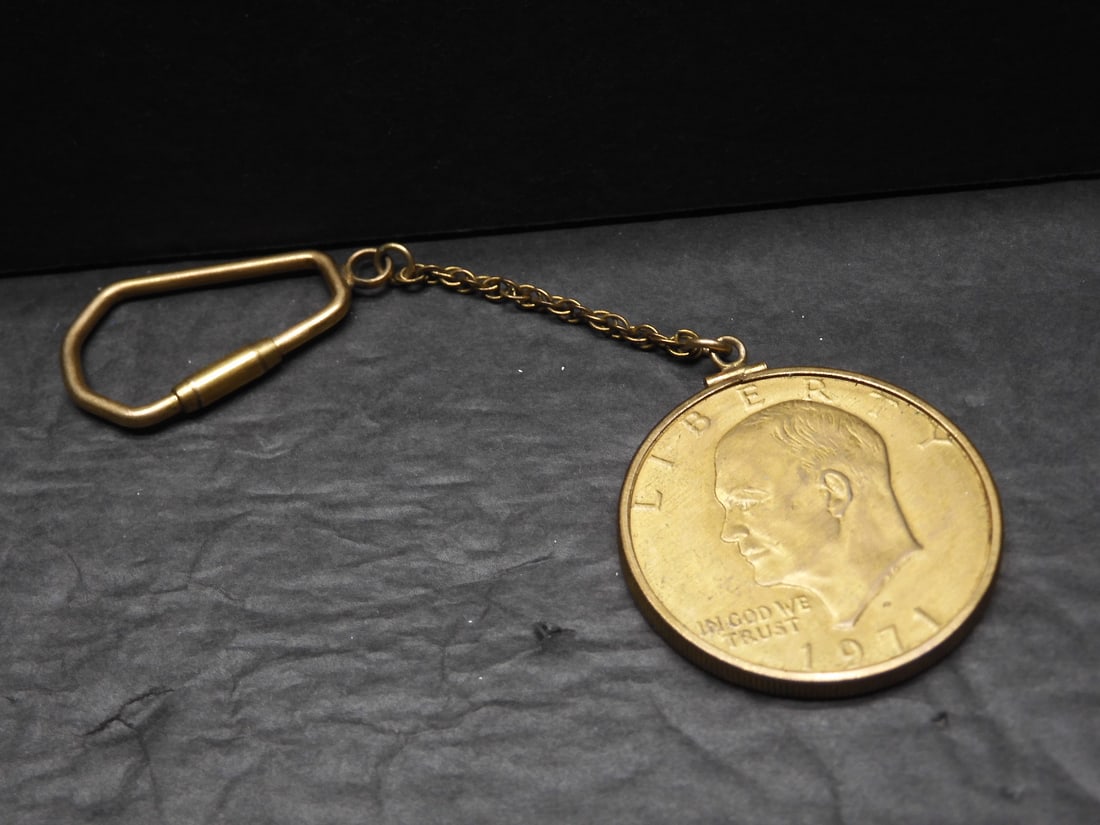 1971-D Gold Plated Eisenhower Dollar Keychain: 1971-D Gold Plated Eisenhower Dollar Keychain