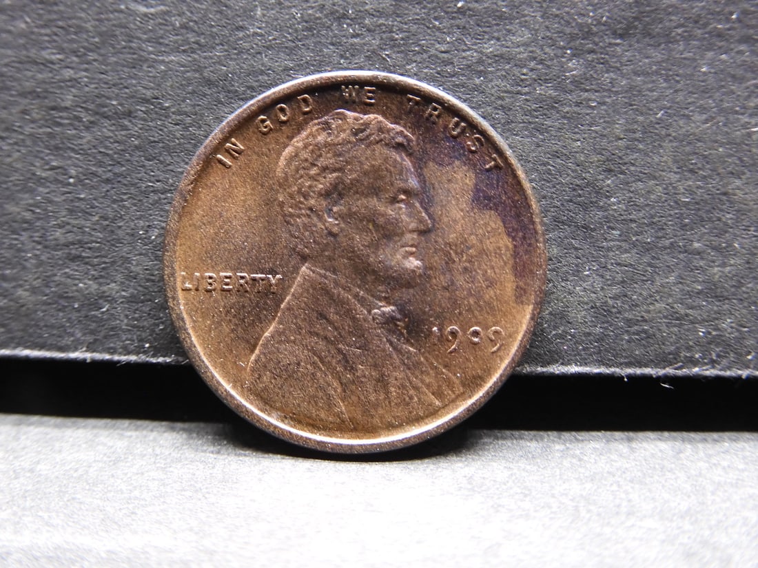 1909-VDB Lincoln Cent.  High Grade. (1 of 3)