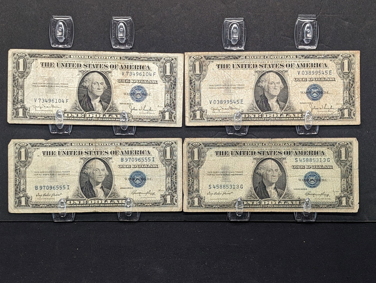 4 1935 $1 U.S. Blue Seal Silver Certificates.  Busts Of Washington.  4 Notes. (1 of 7)