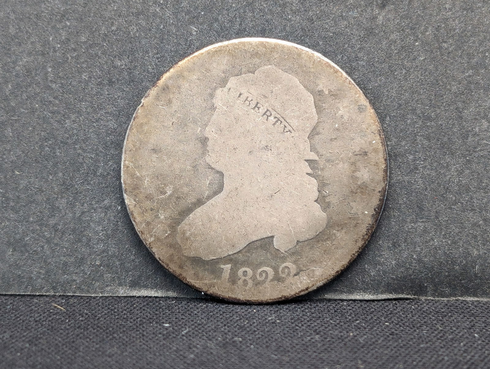 1822 United States Capped Bust Quarter.  Early Vintage Type Coin. (1 of 2)