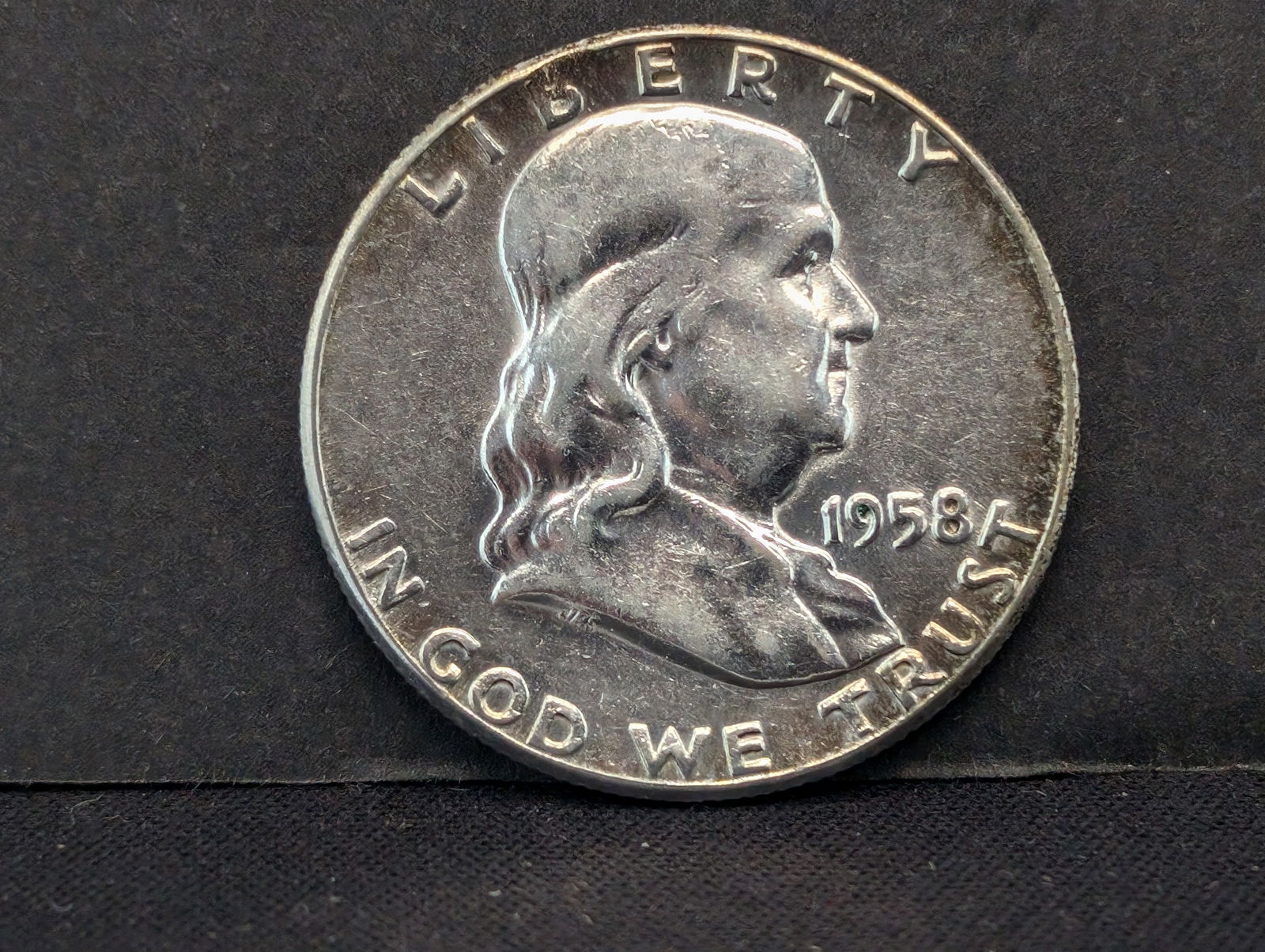1958 Franklin Half Dollar. UNC. 90% Silver (1 of 2)