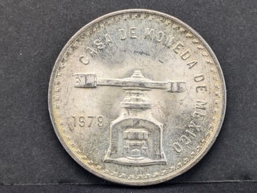 1979 Mexico One Onza. 33.625 Grams of .925 silver. BU.