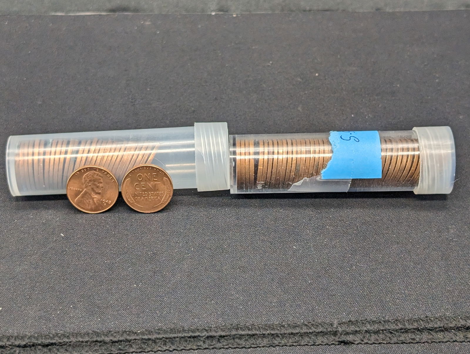 (71) 1945-S Red UNC Lincoln Wheat Cents (1 of 2)