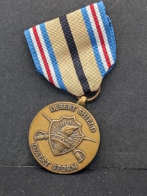 Full Size Desert Shield Medal