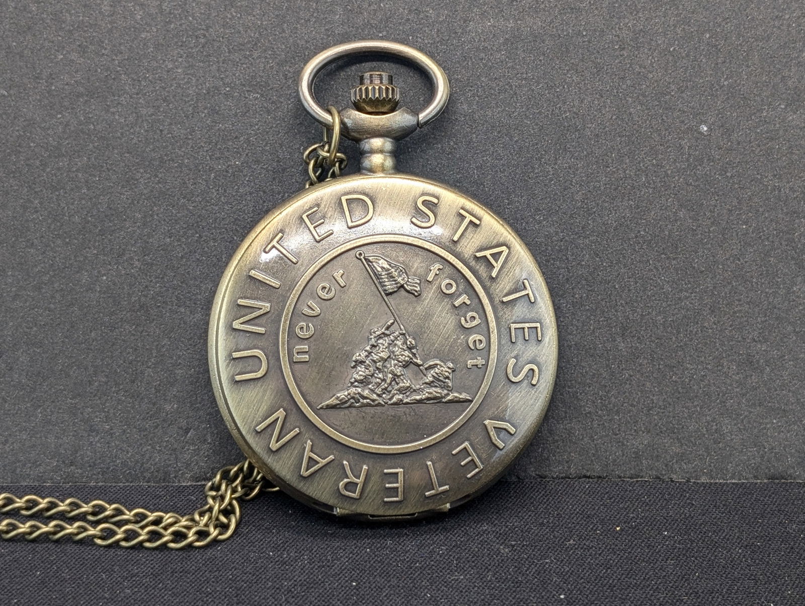 US Veterans Pocket Watch w/Chain. Working (1 of 3)