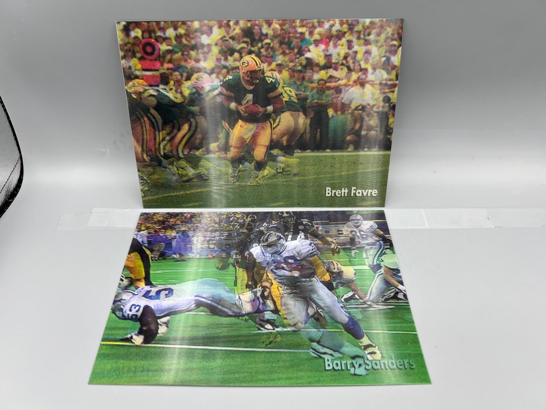 Lot of (2) Assorted Football Motion Cards - Brett Favre & Barry Sanders: Lot of (2) Assorted Football Motion Cards - Brett Favre & Barry Sanders