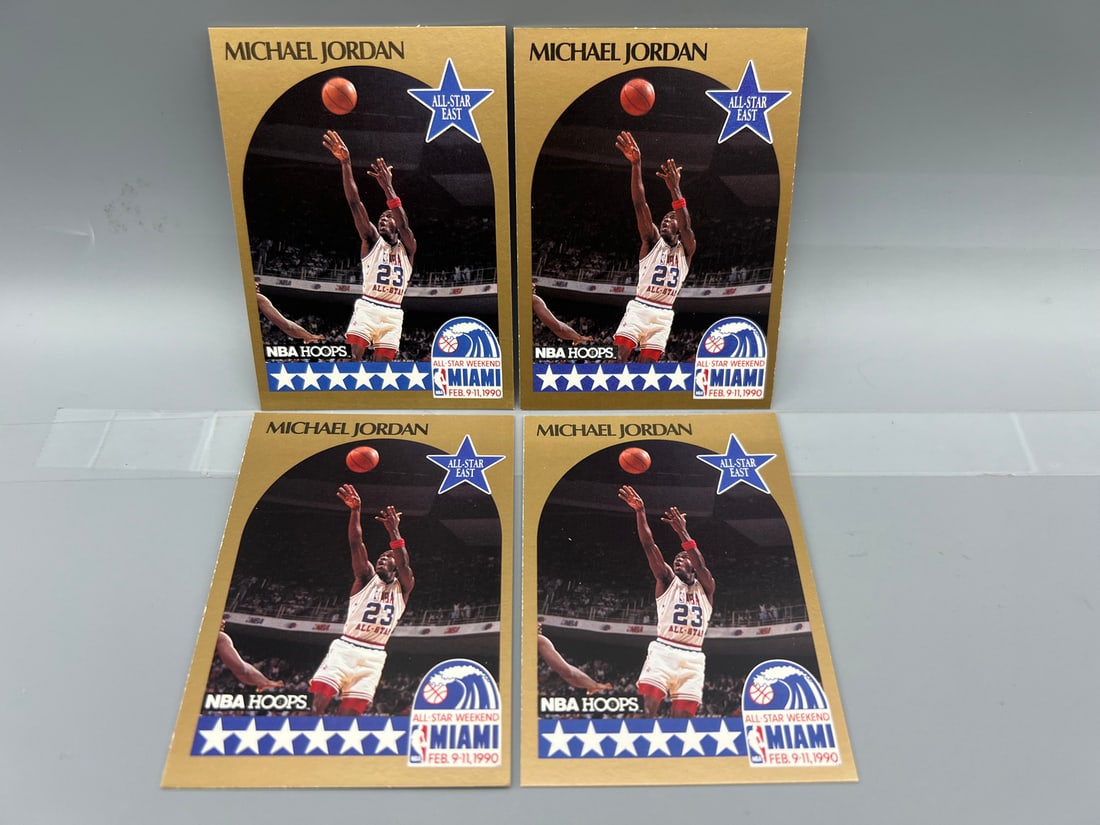 (LOT OF 4) 1990 SKYBOX #41 / MICHAEL JORDAN (1 of 2)